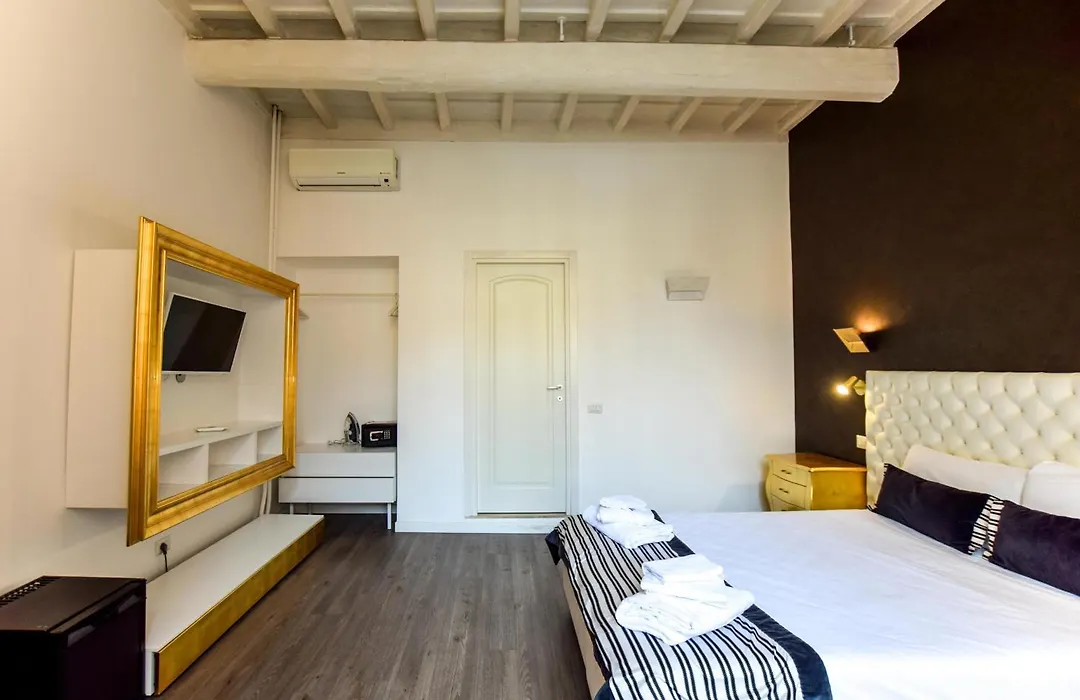 Navona Secret Stay Guest House-1